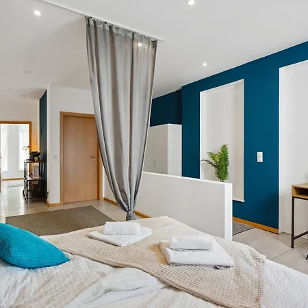 Gross, Modern, Vollausgestattet, Gemuetlich Mit Kueche Und Parkplatz Fuer Urlaub Oder Business Apartment Kettig Exterior photo