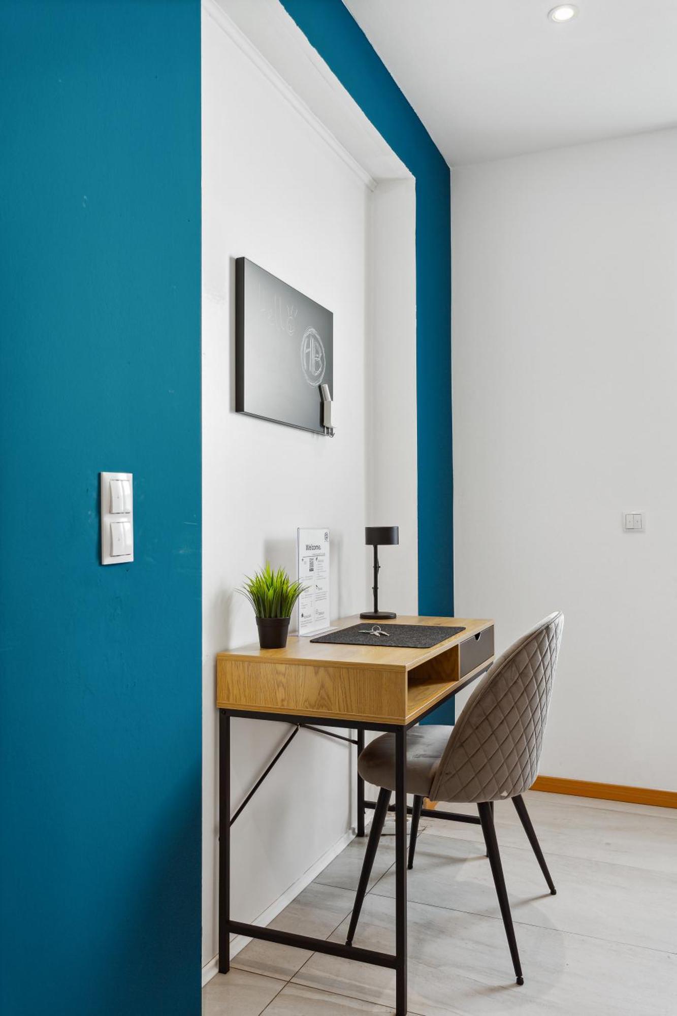 Appartement Gross, Modern, Vollausgestattet, Gemuetlich Mit Kueche Und Parkplatz Fuer Urlaub Oder Business *